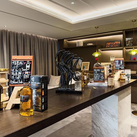 Yuexiu Hotel Guangzhou, Curio Collection By Hilton Exteriör bild