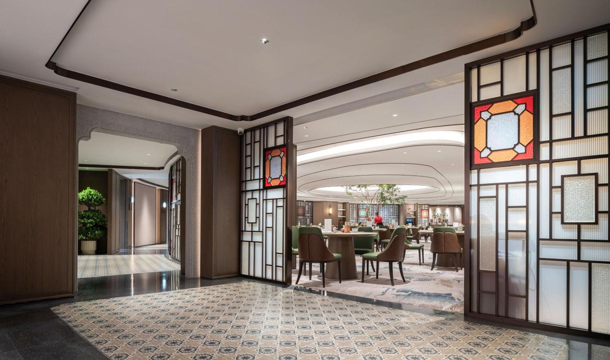 Yuexiu Hotel Guangzhou, Curio Collection By Hilton Exteriör bild