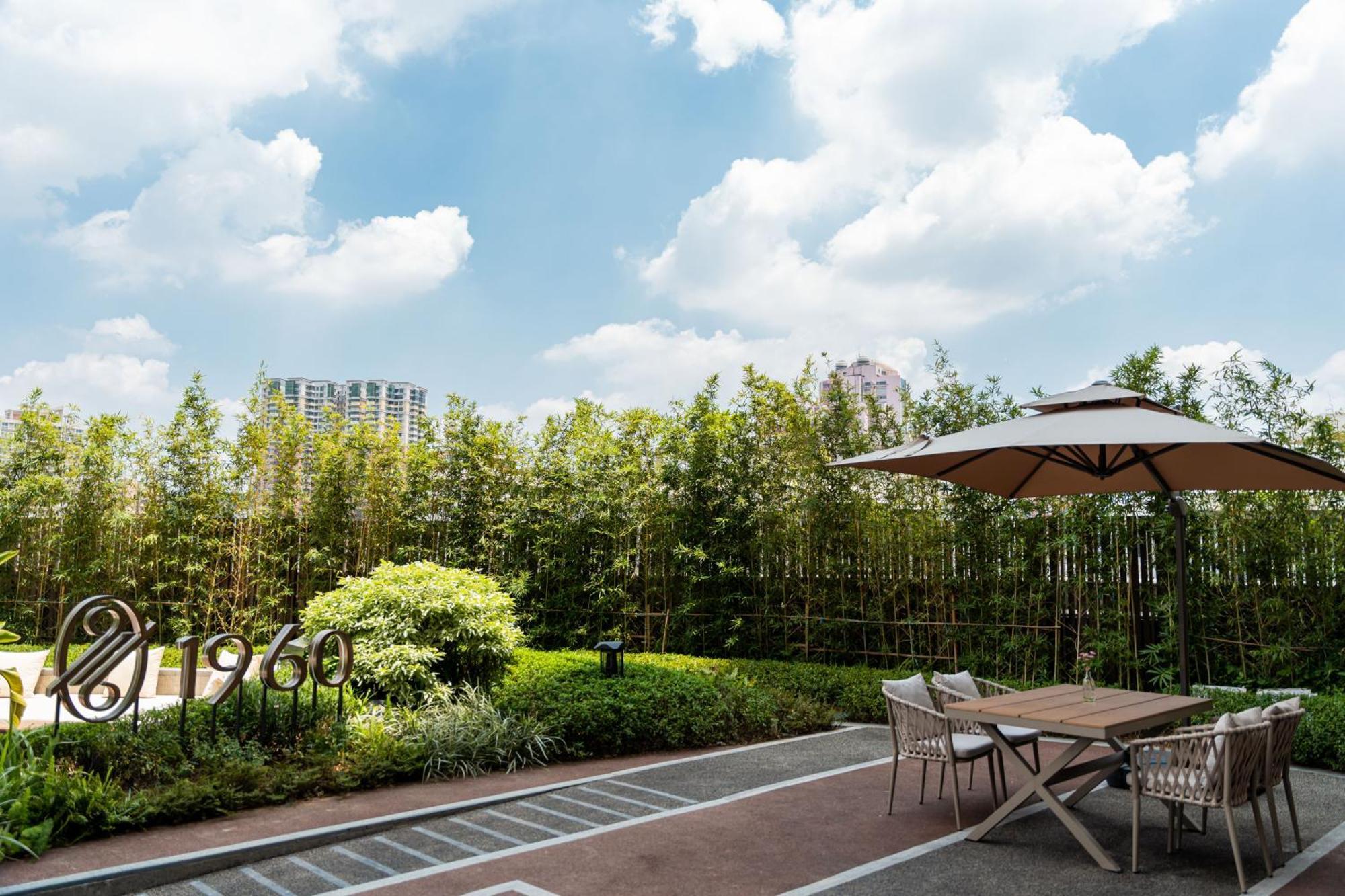 Yuexiu Hotel Guangzhou, Curio Collection By Hilton Exteriör bild
