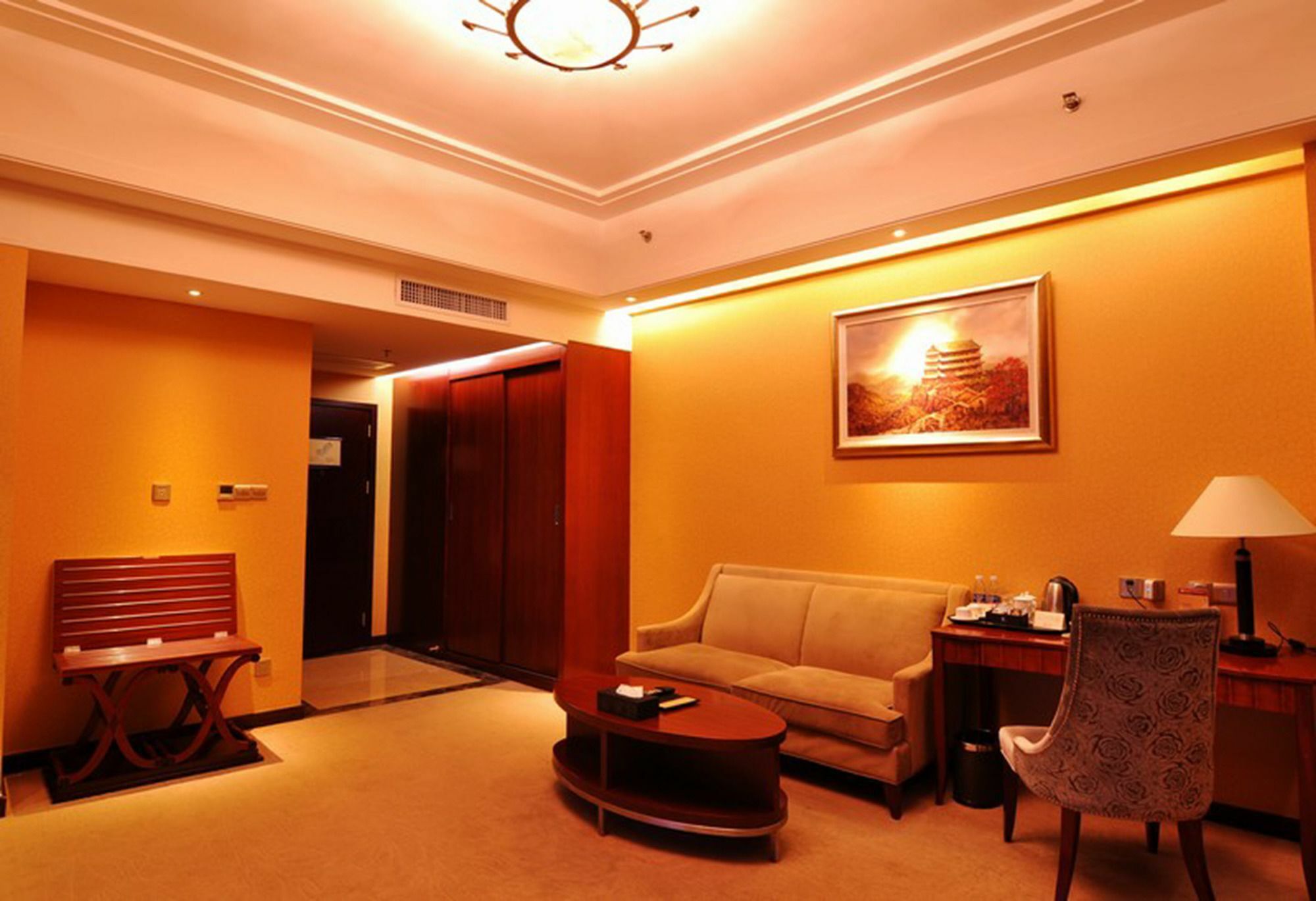 Yuexiu Hotel Guangzhou, Curio Collection By Hilton Exteriör bild